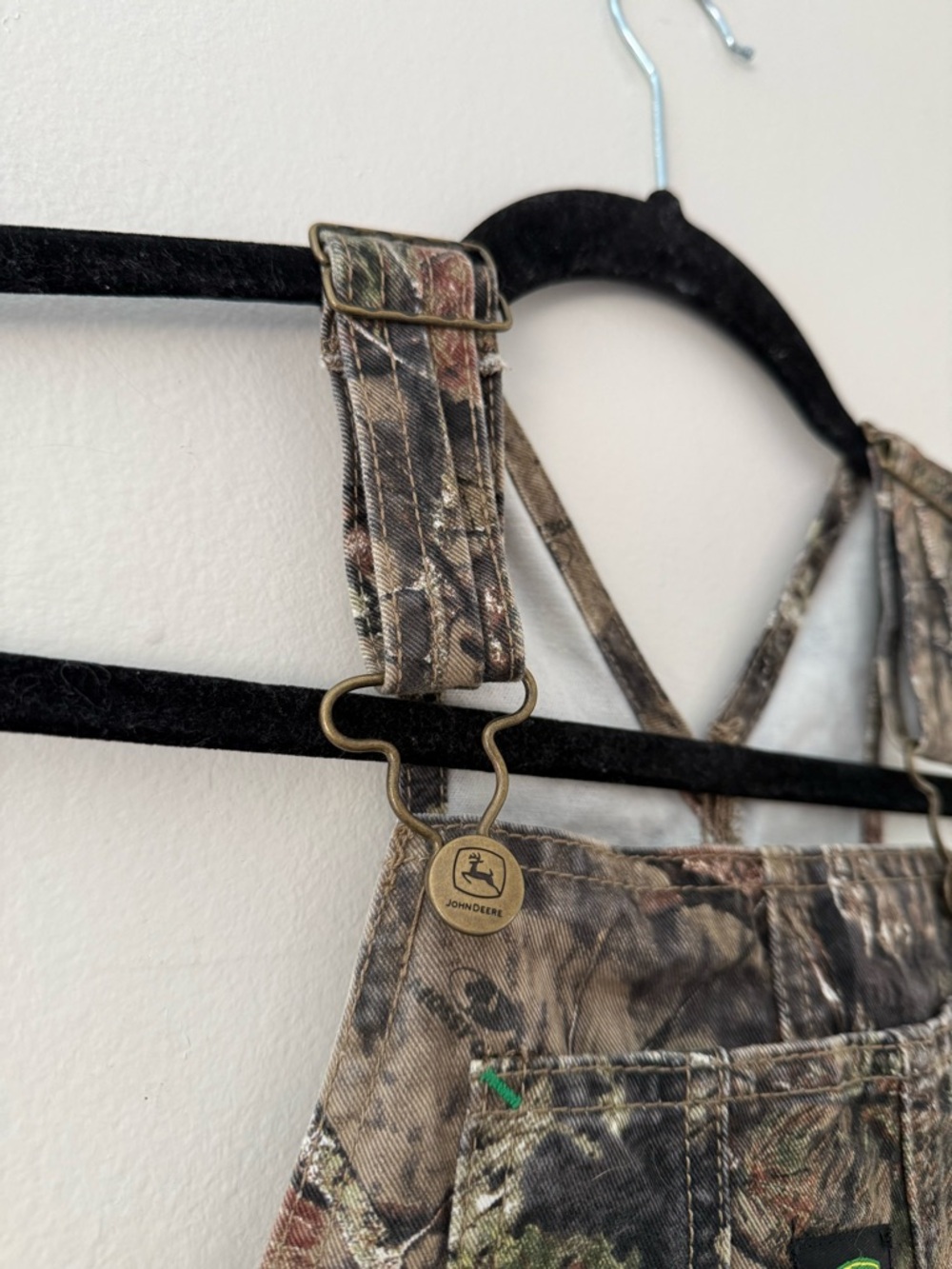 John Deere Camo Kids Toddler Boys 4T One-Piece Overalls in Brown & Green - Picture 9 of 9